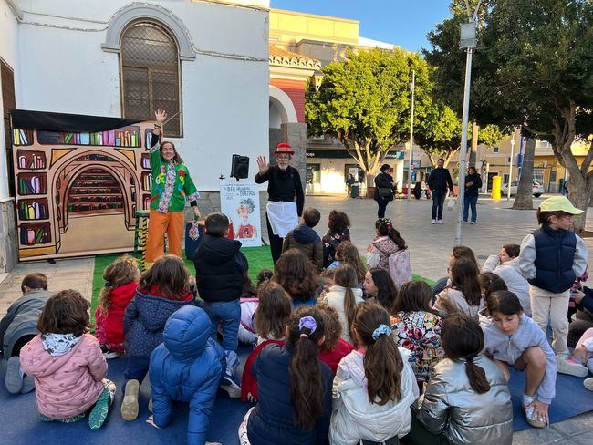 Cuentacuentos inaugura el Día Mundial del Teatro en la Cañada