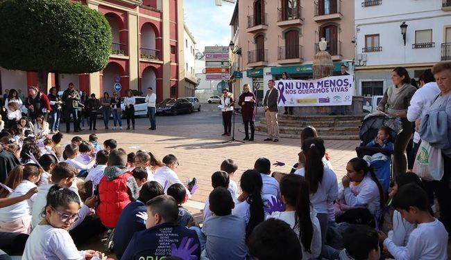 Berja se suma al Día Internacional contra la Violencia de Género