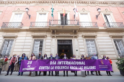 La Diputación recuerda a las víctimas de la violencia de género en la conmemoración del 25N