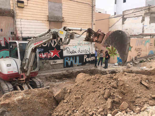 Se reanudan bajo control arqueológico las obras de la calle Pósito