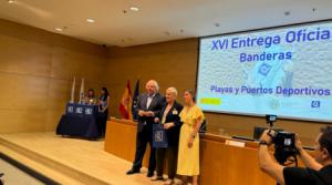 Las banderas ‘Q de calidad turística’ seguirán en las playas de San José y de Aguamarga