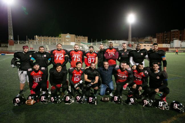 ‘Barbarians’ y su escuela municipal promocionan el fútbol americano entre los almerienses