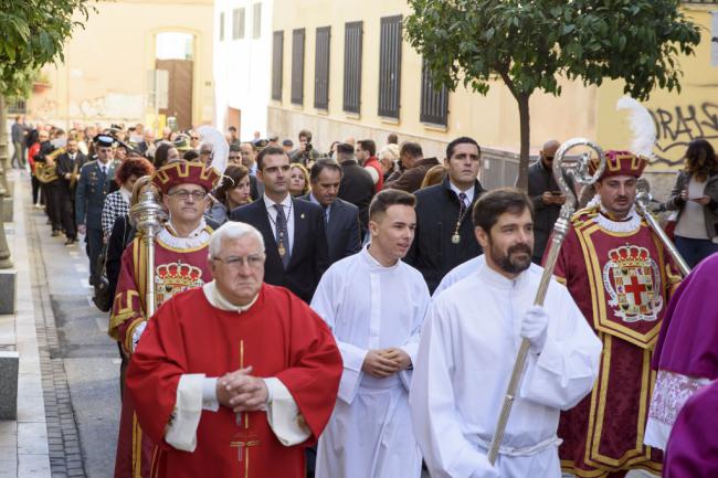 El Pendón de Castilla es tremolado de nuevo en la Plaza Vieja