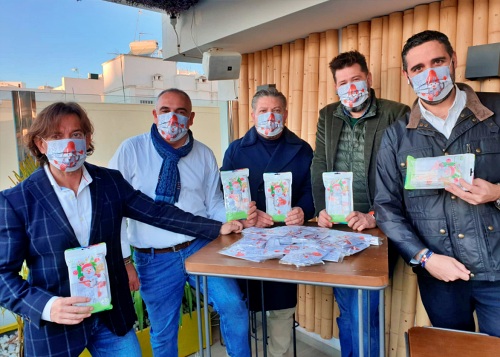 Pacific Medical Care dona 15.000 mascarillas al Ayuntamiento a través de la EMMA