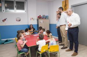 El alcalde visita la EMMA en el inicio del curso, con cerca de 2.500 alumnos