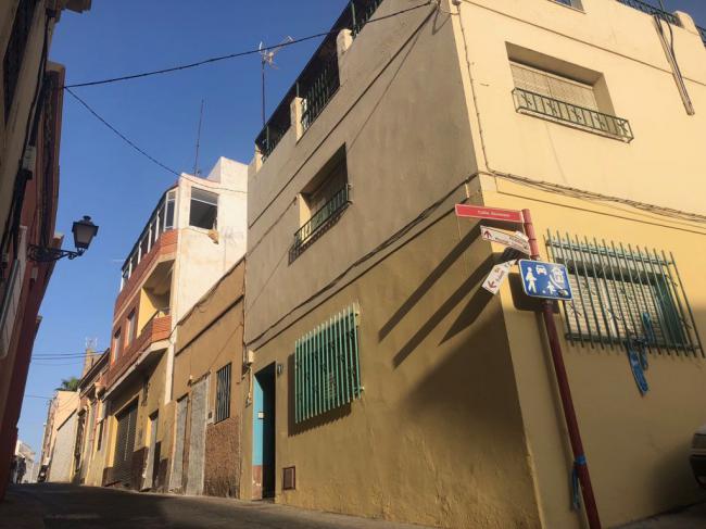 El Ayuntamiento licita la demolición de inmuebles de la calle Almanzor