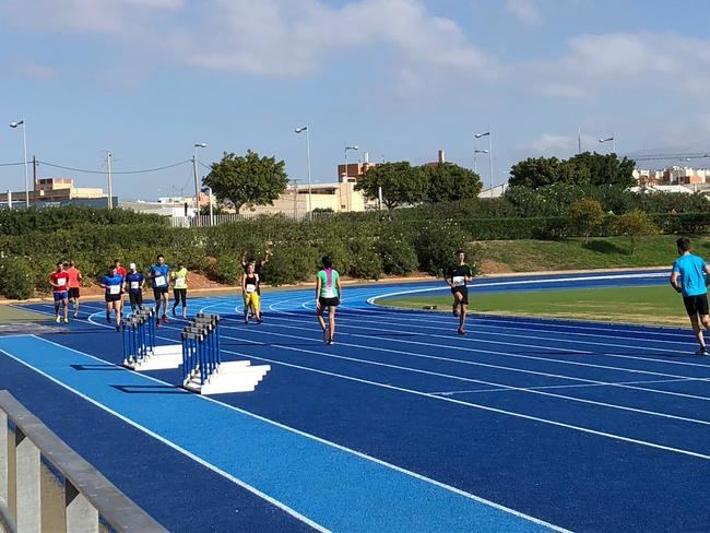 Cerca de 300 aspirantes a Policía Local hacen las pruebas deportivas