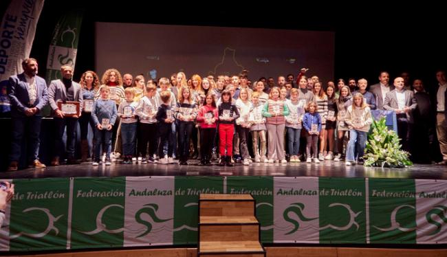 Celebrada la I Gala del Triatlón Almeriense en Tíjola