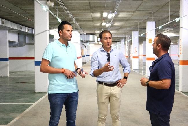 Fase final de las obras de reacondicionamiento del parking de Las Lavanderas en Vera