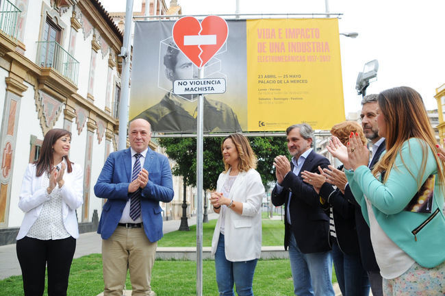 Diputación entrega a Córdoba el ‘Stop a la violencia de Género’