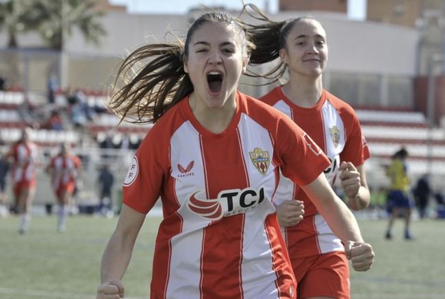 Empate agónico del Almería ante el Cádiz CF