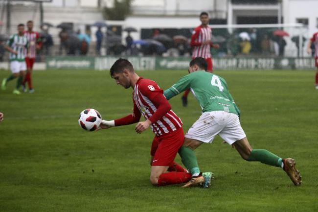 2-1: El filial rojiblanco no mereció perder ante el Sanluqueño