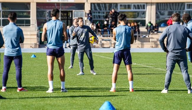 Almería se prepara para el Deportivo en Riazor