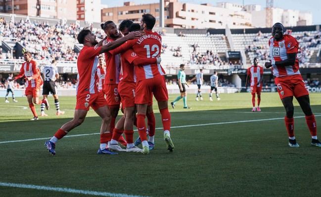 Almería sigue en racha: tercer triunfo seguido