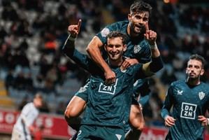 Almería avanza en la Copa del Rey con sufrida victoria