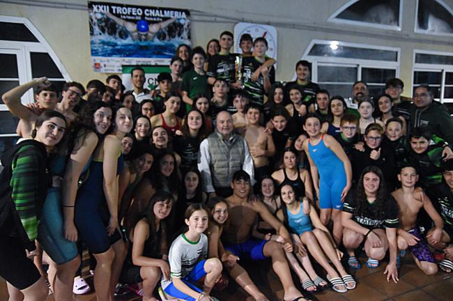 Más de 430 nadadores compiten en el XXII Trofeo Club Natación Almería