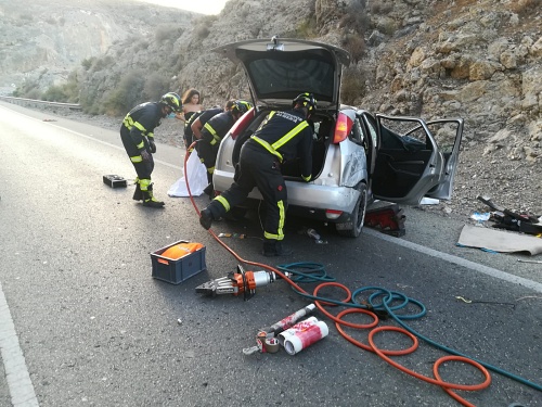 Dos accidentes de tráfico casi simultáneos en El Cañarete y la capital