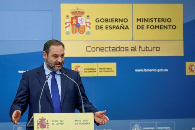 Ábalos subraya el compromiso del Gobierno con el Corredor Mediterráneo