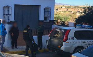 Auxilian a una mujer al borde del suicidio en Roquetas