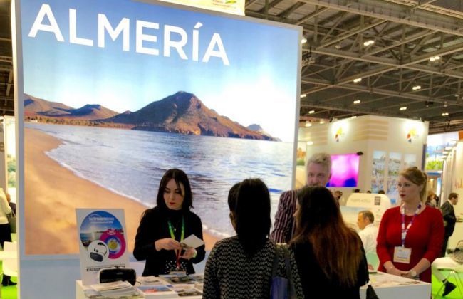 Turoperadores internacionales y OTA´S se interesan por ‘Costa de Almería’ en la World Travel Market