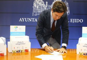 El alcalde de El Ejido apuesta por 'Pacto Nacional por el Agua' para "garantizar el futuro agrícola"