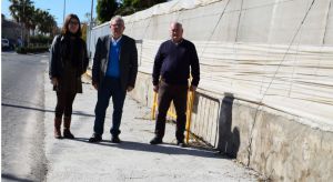 Ayuntamiento De Vícar Y Vecinos Colaboran En La Mejora Del Acceso Este De Barrio Archilla