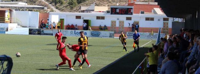 El Berja CF se hace fuerte en la tercera plaza superando al Villacarrillo