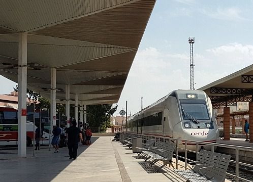 Reunión de trabajo por la posible conexión ferroviaria de Níjar al futuro AVE Murcia-Almería