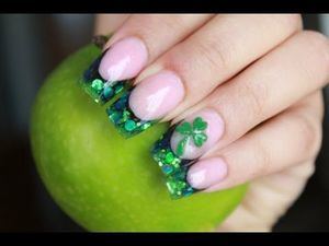 Uñas decoradas: belleza en la punta de los dedos