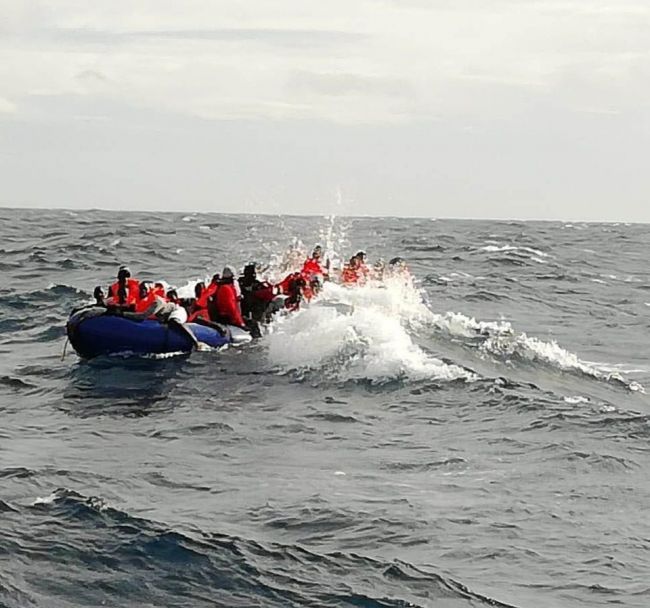 Dos días a la deriva en una patera en pleno temporal