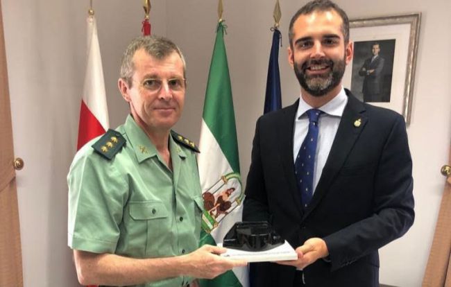 Guardia Civil reconoce el apoyo municpal a su 175 aniversario