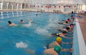 Regresan los cursos de natación a Vícar