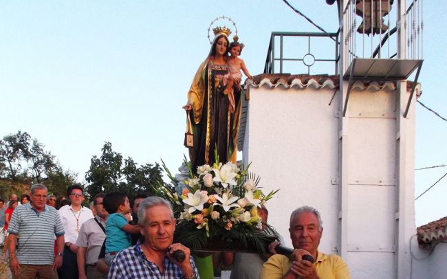 Hirmes honra el martes a la Virgen del Carmen