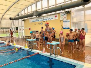 Antonio Bonilla Clausura El Primer Turno De Los Cursos Intensivos De Natación