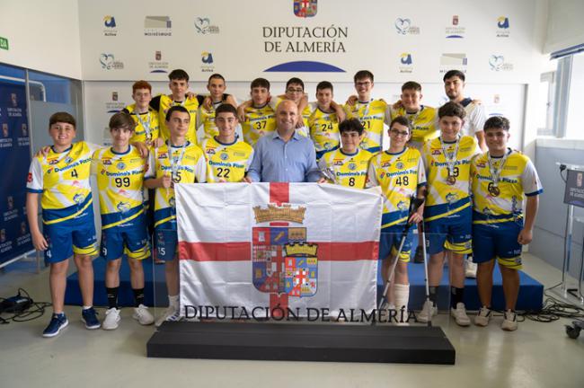 Los equipos Infantil y Juvenil del Club de Balonmano Bahía Almería se clasifican para el Campeonato de España