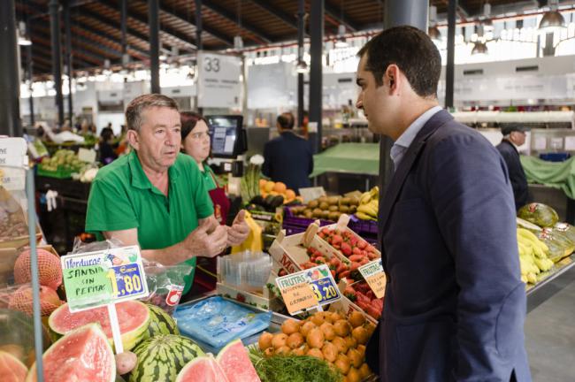 El Ayuntamiento abre la concesión de 92 puestos en los mercados de abastos municipales