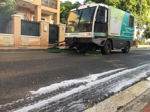 25 calles de las 500 Viviendas completan el dispositivo de limpieza intensiva