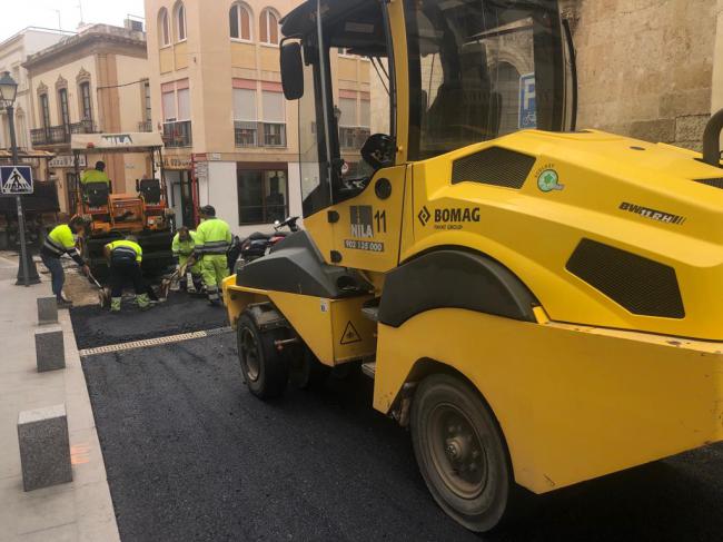 El viernes abre al tráfico la calle Jovellanos tras los trabajos de asfaltado