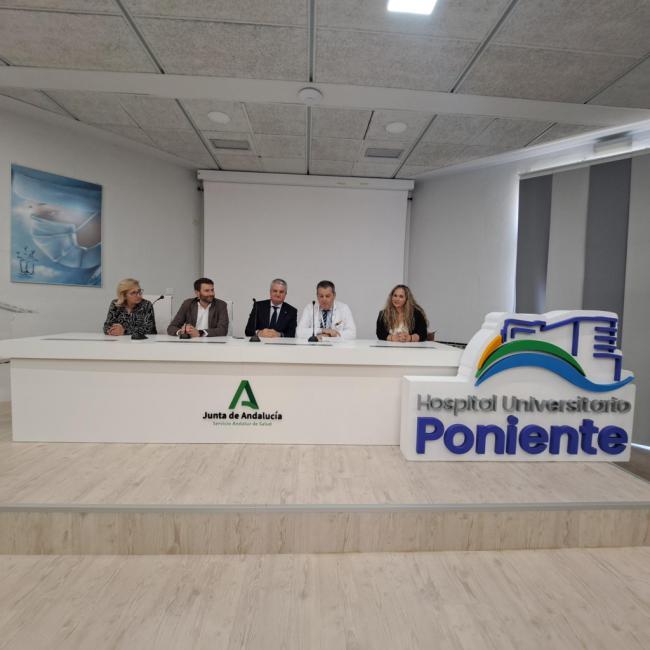 Jornada en Hospital de Poniente para promover el acogimiento familiar