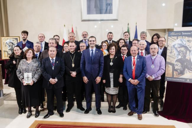 Una pintura de Pedro Líndez Trillo anunciará la Semana Santa de Almería en 2019