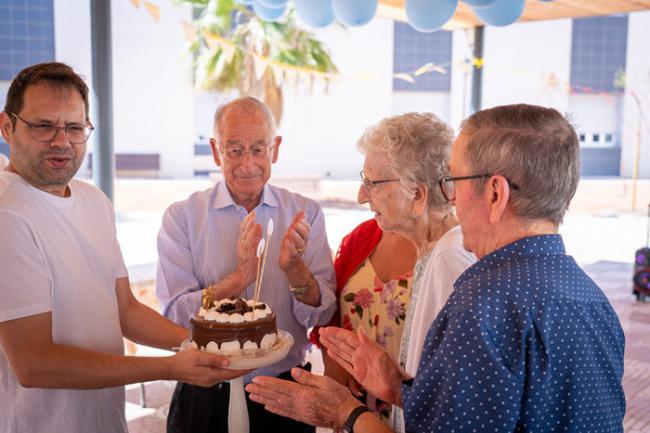 Semana de celebraciones en la Residencia Virgen del Rosario por su XVI aniversario