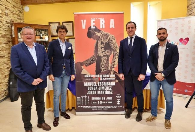 Vera presenta el cartel de la Feria Taurina