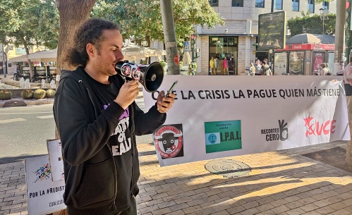 Concentración en Almería para que “esta crisis la paguen quienes más tienen”