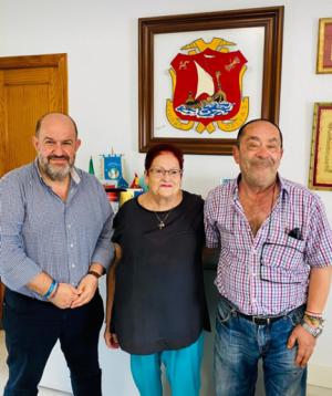 Reunión del alcalde de Dalías con la Asociación Amigos del Teatro 