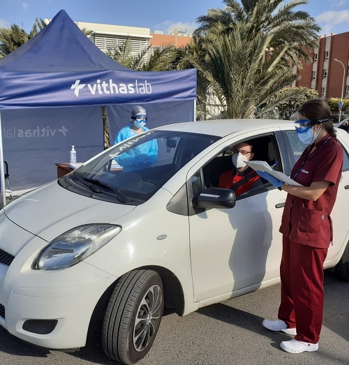 Vithas Almería pone en marcha dos puestos de extracción “autocovid”