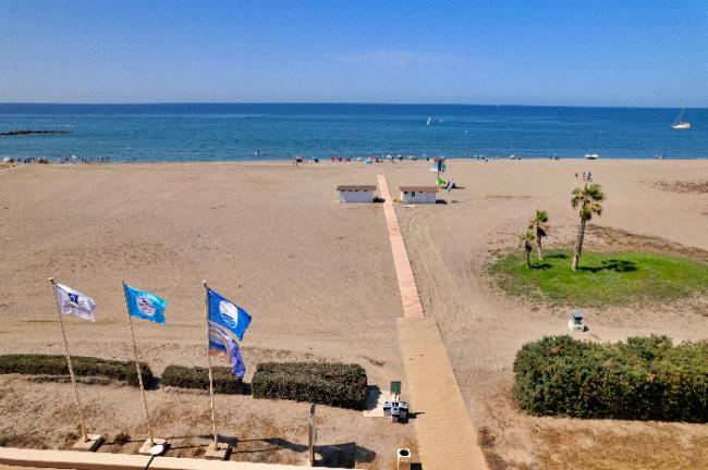 El Ejido renueva todas sus banderas azules y suma el Centro de Interpretación de Punta Entinas-Sabinar