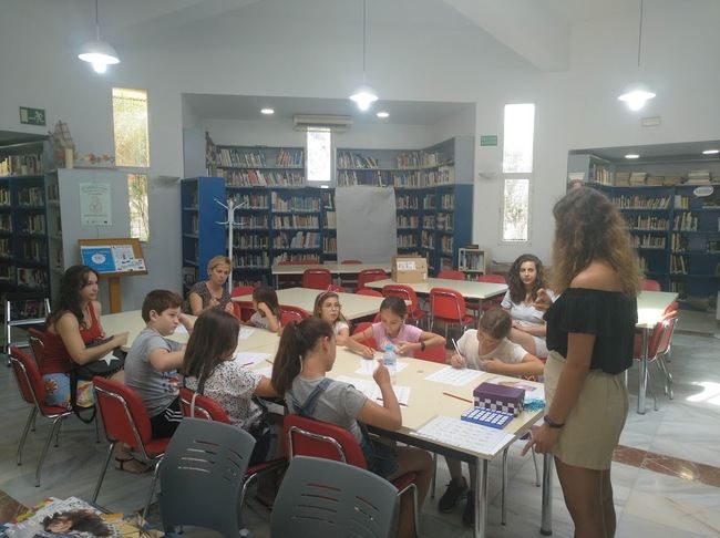 Taller De Lengua De Signos En La Biblioteca Municipal de Vícar