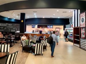 El Aeropuerto de Almería estrena puntos de restauración