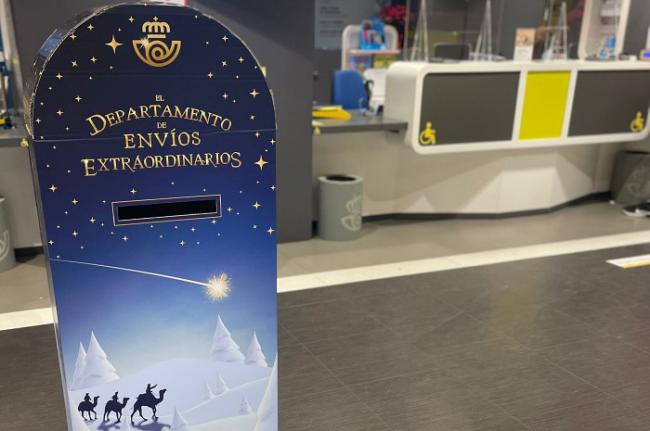 Correos instala buzones navideños en Roquetas y El Ejido