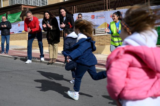 La alcaldesa apoya la Carrera Solidaria del CEIP Francisco de Goya